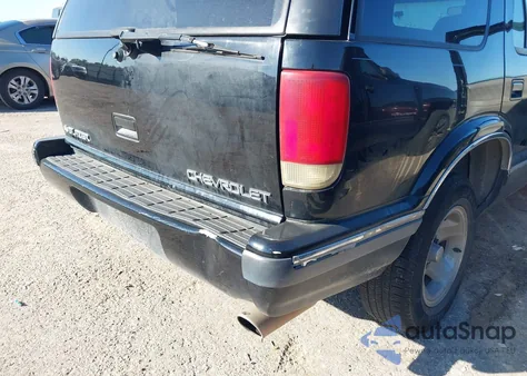 1997 Chevrolet Blazer Ls z USA, uszkodzony, nr VIN 1GNCS13W4V2200380